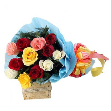 Rose hand bouquet for elegant gifting – available for delivery across India