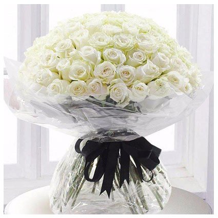 100 White Roses Bouquet