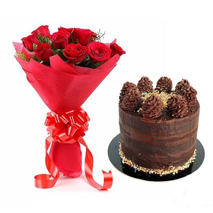 Red Roses with Chocolate Cake